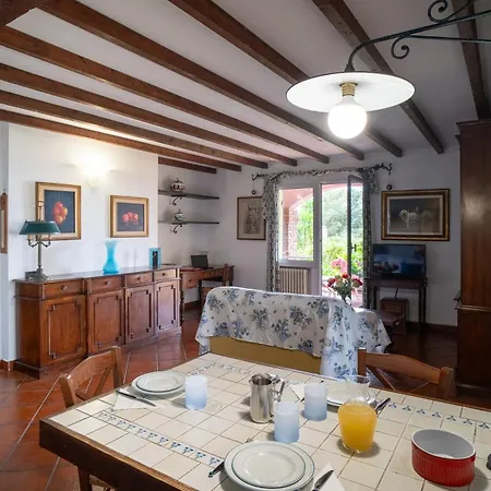 Guesthost - Into The Green! Imperia Appt With Parking & Pool * Barcheo