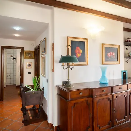 Into The Green! Imperia Appt With Parking & Pool アパート *