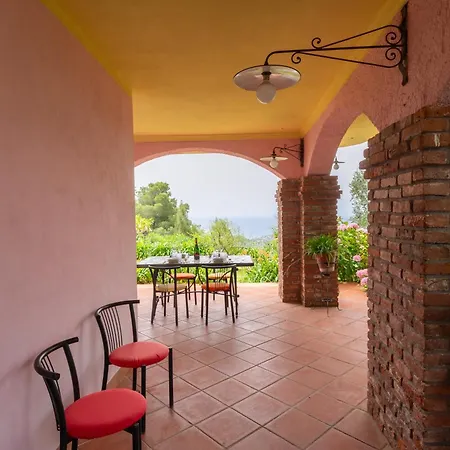 Guesthost - Into The Green! Imperia Appt With Parking & Pool 아파트 *