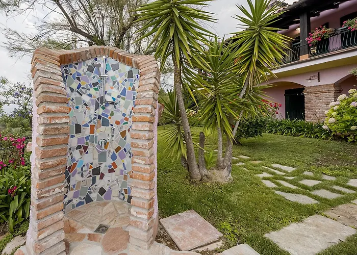 Guesthost - Into The Green! Imperia Appt With Parking & Pool * Barcheo