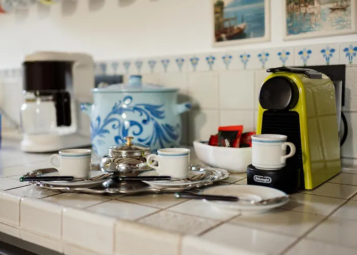 Guesthost - Into The Green! Imperia Appt With Parking & Pool 아파트