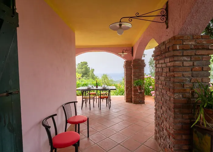 Guesthost - Into The Green! Imperia Appt With Parking & Pool Daire *