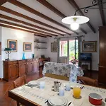 Guesthost - Into The Green! Imperia Appt With Parking & Pool * Barcheo