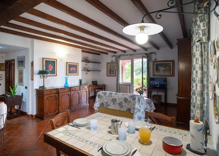 Guesthost - Into The Green! Imperia Appt With Parking & Pool * Barcheo