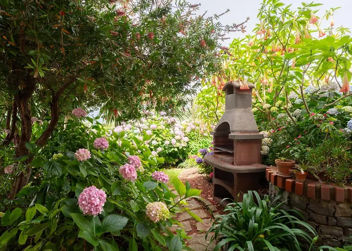 Guesthost - Into The Green! Imperia Appt With Parking & Pool Apartamento Barcheo