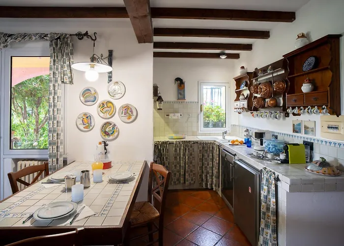 Apartamento Guesthost - Into The Green! Imperia Appt With Parking & Pool *